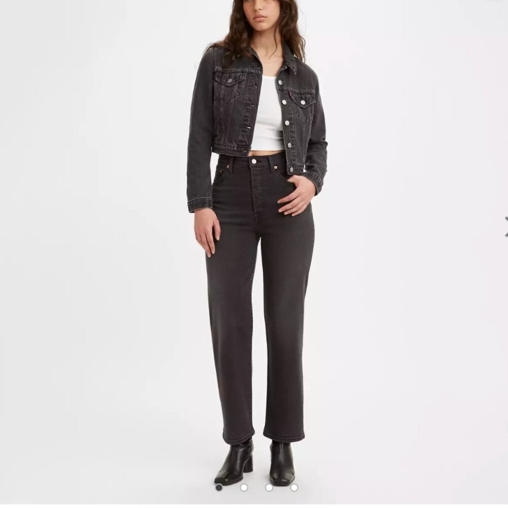 Levi's Women's Ribcage Straight Ankle Jeans
